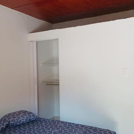 Hostal Arambulo Villavieja Ngoại thất bức ảnh