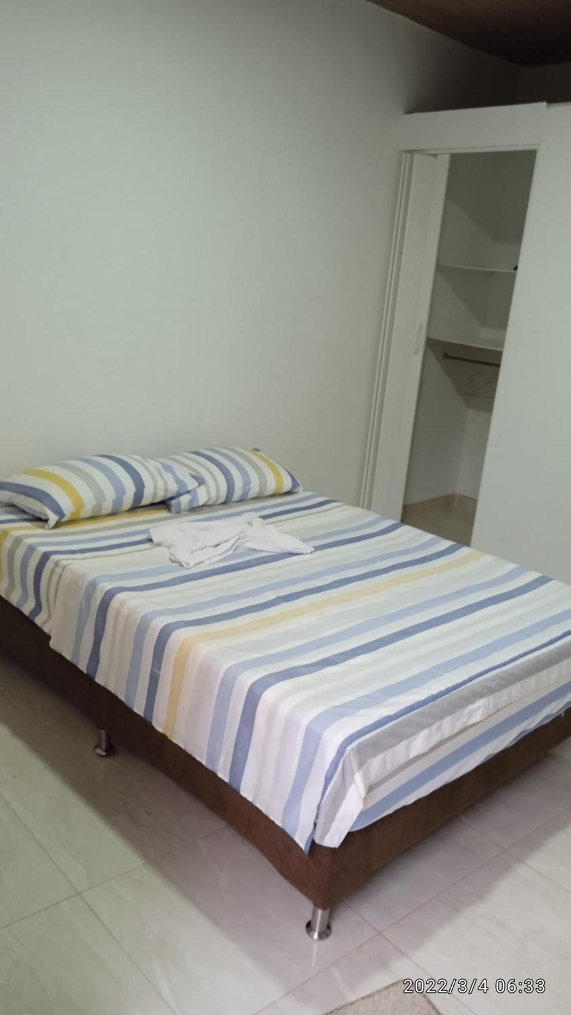 Hostal Arambulo Villavieja Phòng bức ảnh